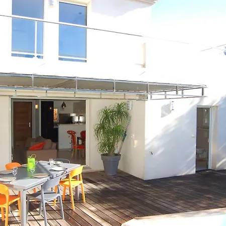 De 3 Avec Piscine Privee Jardin Clos Et Wifi A