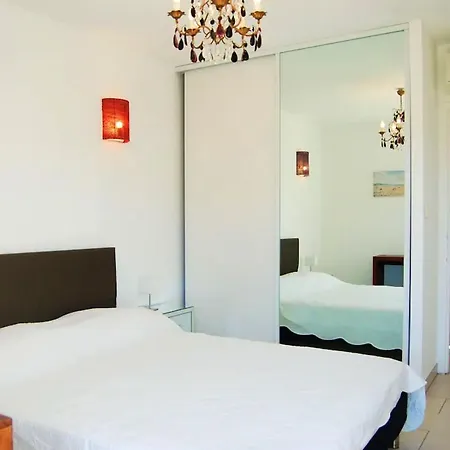 Avec Piscine & Jardin A * Monticello