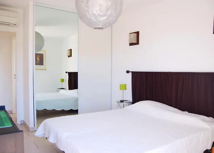 Avec Piscine & Jardin A Monticello